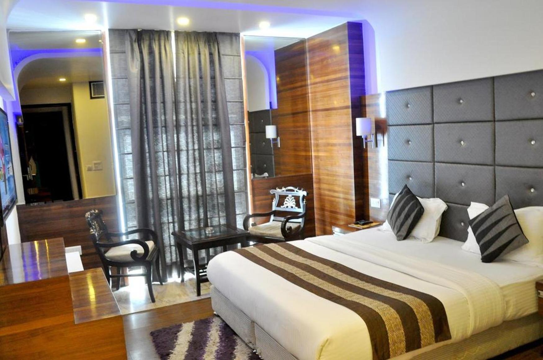 Hotel Ambe Inn By Ambience Delhi Igi Airport ニューデリー エクステリア 写真
